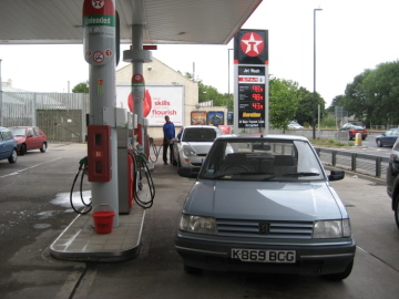 1327 bristol spar cube car