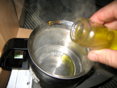 0407 lunch heat olive oil
